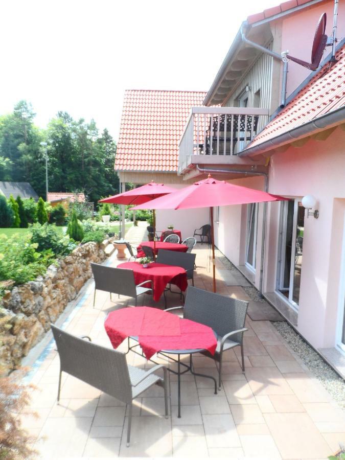 Pension Am Kirschgarten Goessweinstein Ngoại thất bức ảnh